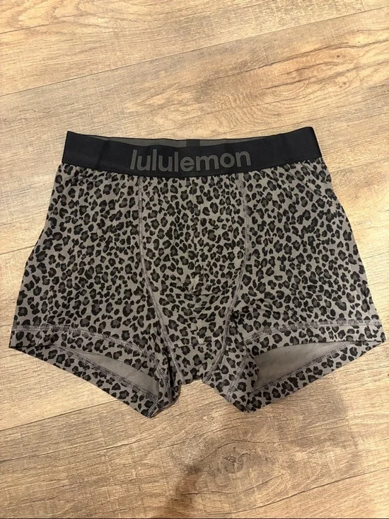 lululemon athletica Leopard Print Boxer Briefs - Gray/Black - Picture 1 of 5